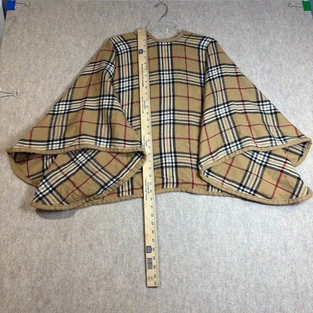V. Fraas Poncho Wrap Women L Tan Acrylic Plaid Cape Classic Preppy Coastal Chic